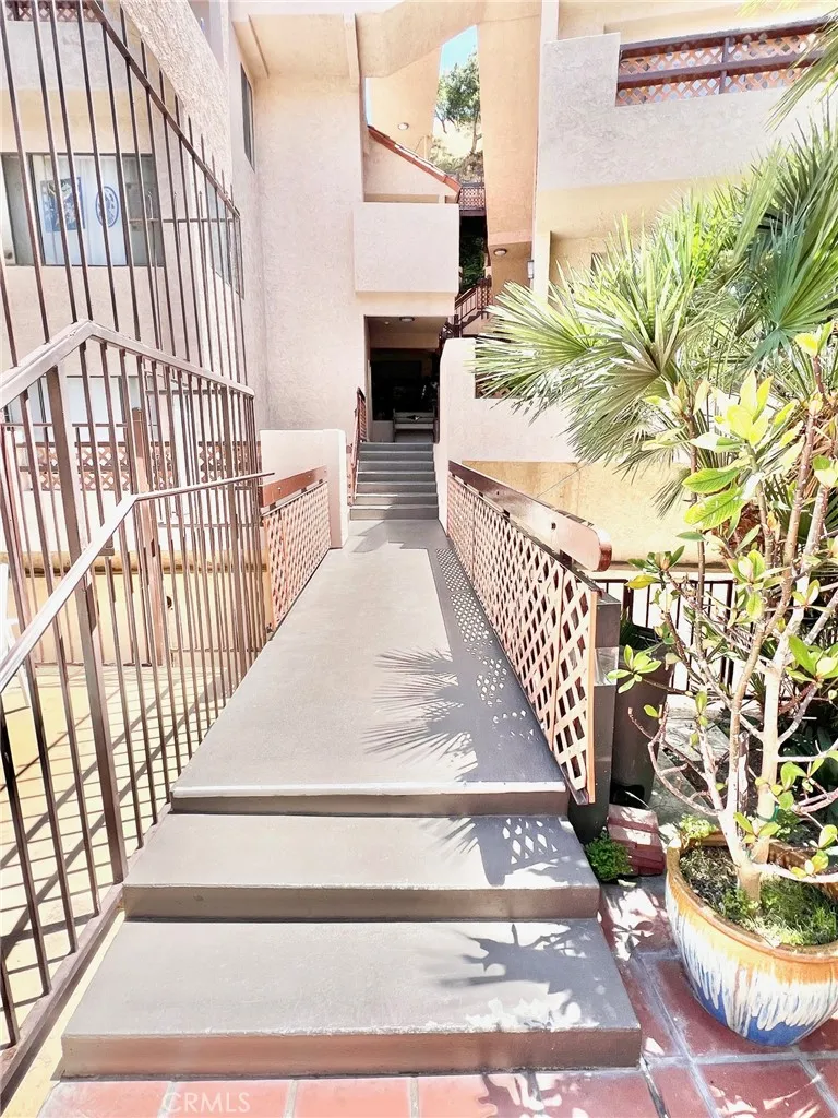 Additional image 43 of 350 Clemente Ave Unit 43, Avalon, CA 90704