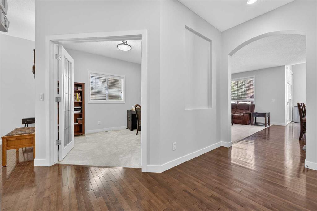 Additional image 5 of 64 Cranridge Crescent SE, Calgary, AB, T3M 0J1