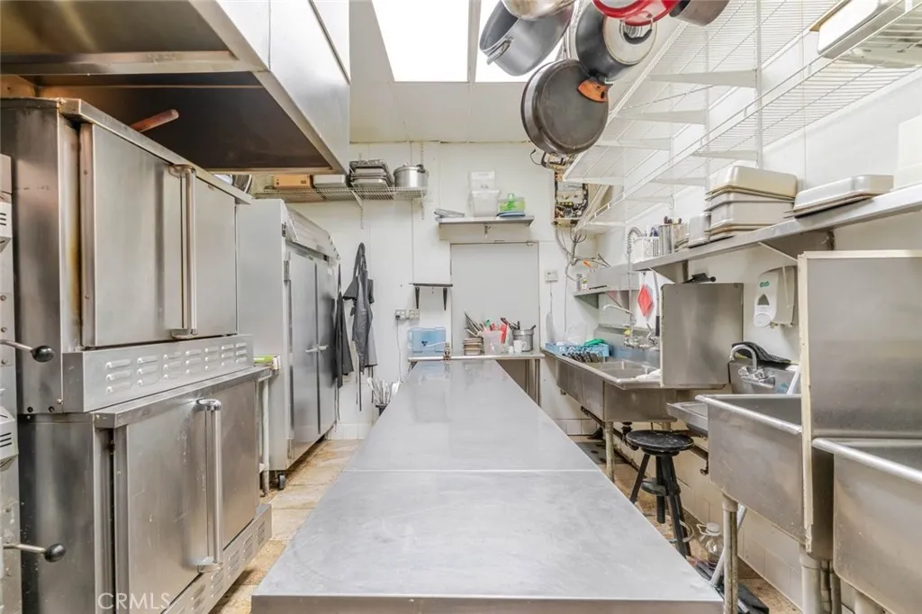 Additional image 15 of 325 N Verdugo Road, Glendale, CA 91206