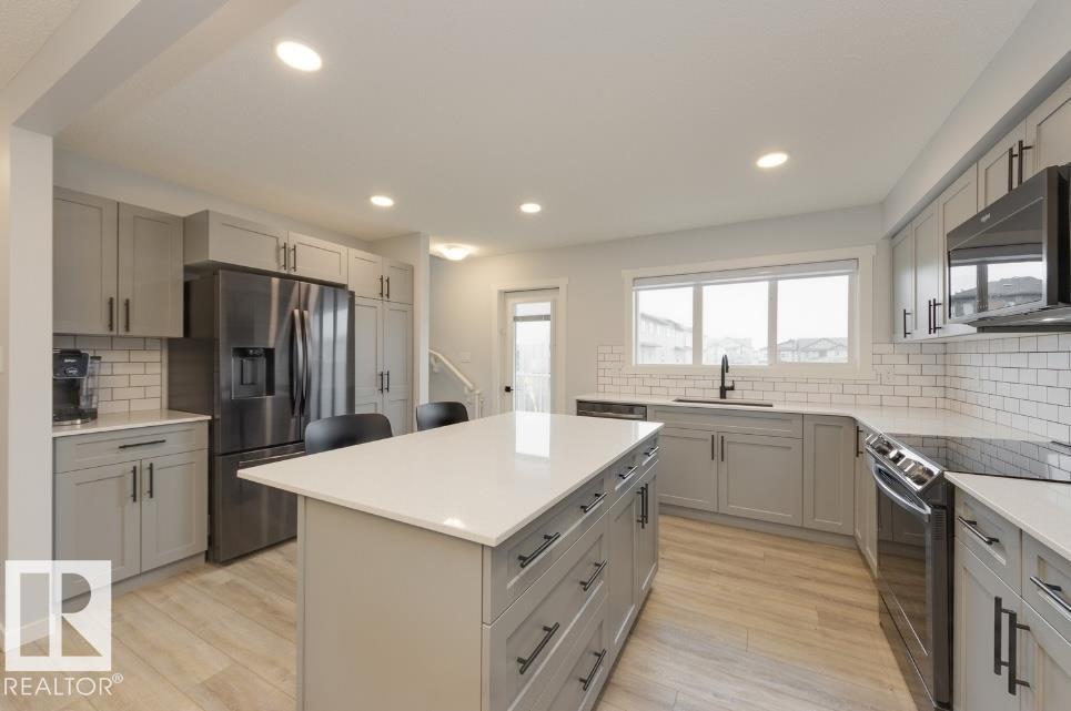 19620 27 Avenue NW, Edmonton, AB, T6M0X1