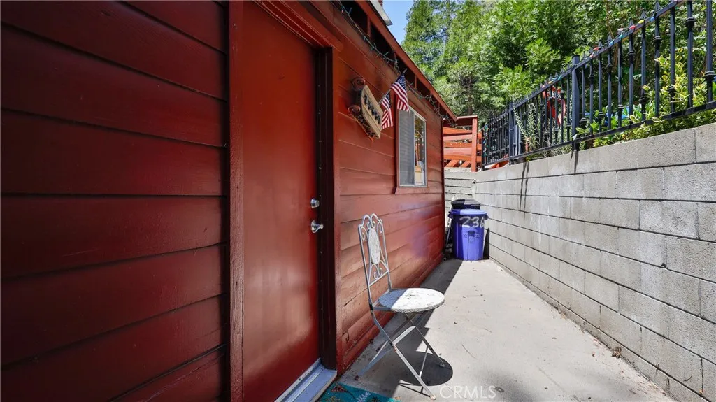 Additional image 5 of 23683 Manzanita Dr, Crestline, CA 92325