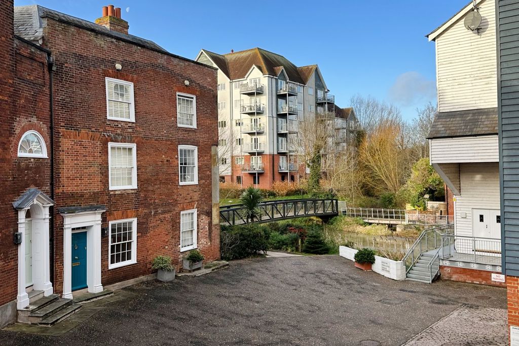 Additional image 9 of 2 bed flat for saleBarton Mill Road, Canterbury CT1