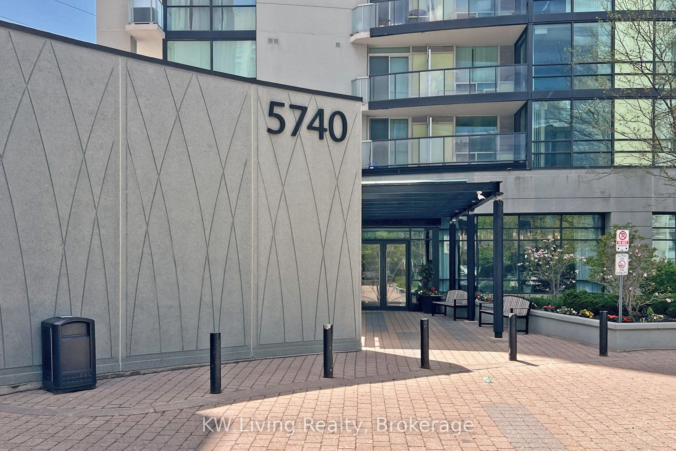 Additional image 3 of 409-5740 Yonge Street, Toronto, ON, M2M 0B1