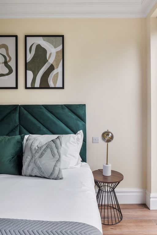 Additional image 14 of 2 bed flat to rentBurlington Avenue, Kew TW9