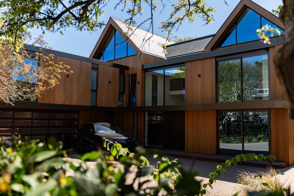 Additional image 27 of 5 bed detached house for saleHamilton Close, Mudeford, Christchurch BH23