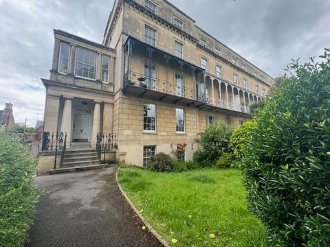 Oakfield Road, Clifton, Bristol BS8