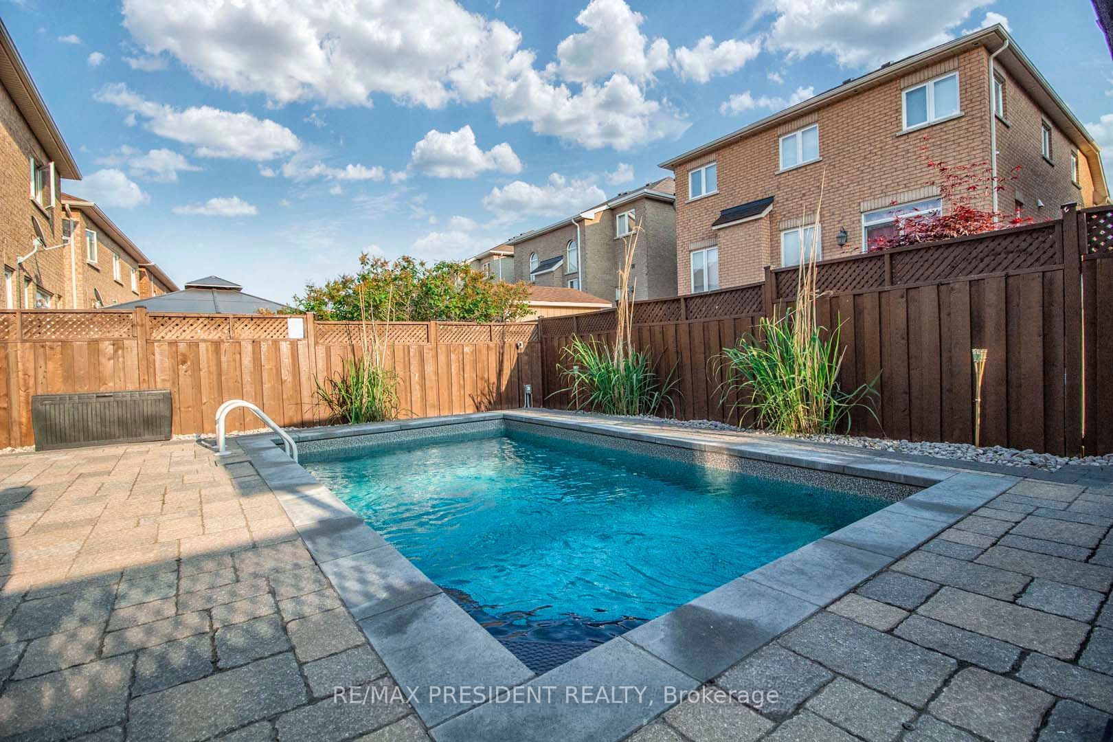 44 Robitaille Drive, Brampton, ON, L6R 0H6