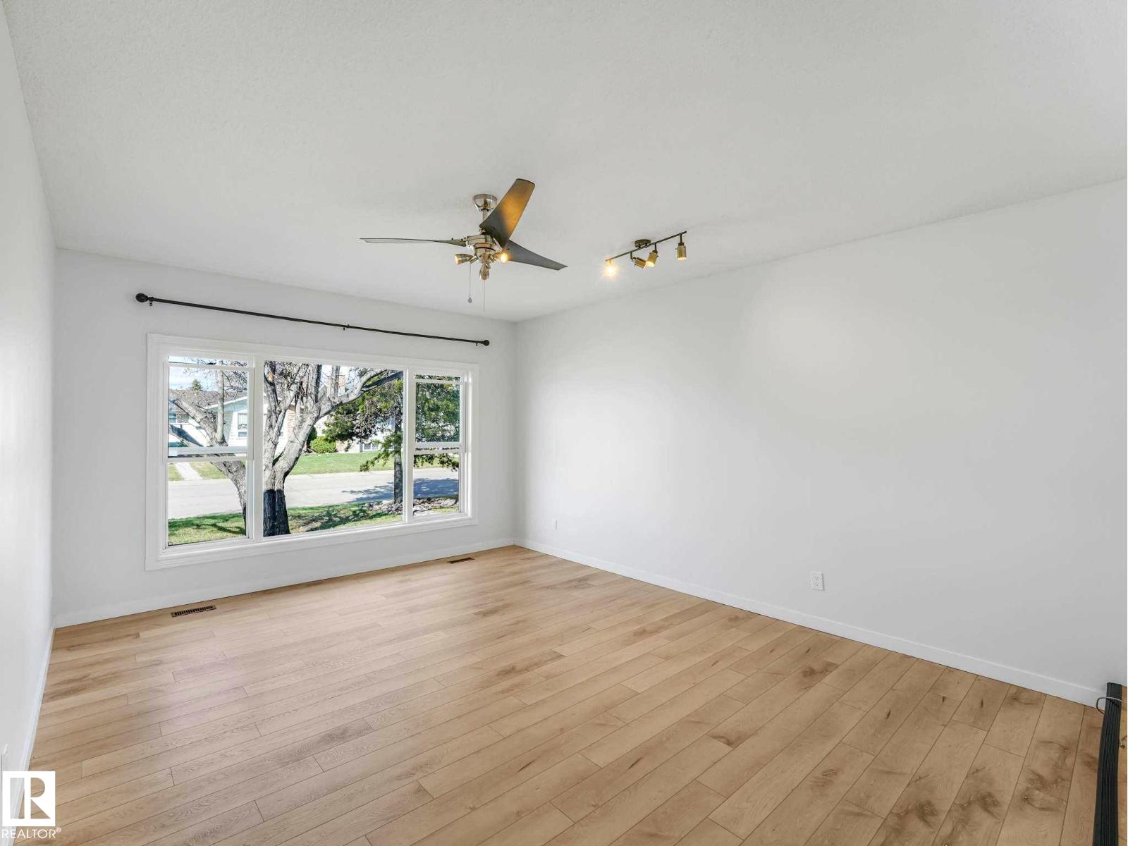 Additional image 6 of 15015 83 Street NW, Edmonton, AB, T5E5T3