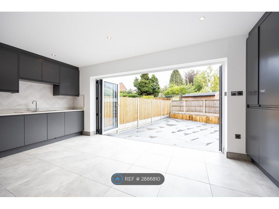 Additional image 23 of 5 bed semi-detached house to rentBeresford Crescent, Newcastle-Under-Lyme ST5