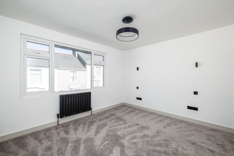 Craigmore Avenue, Plymouth PL2