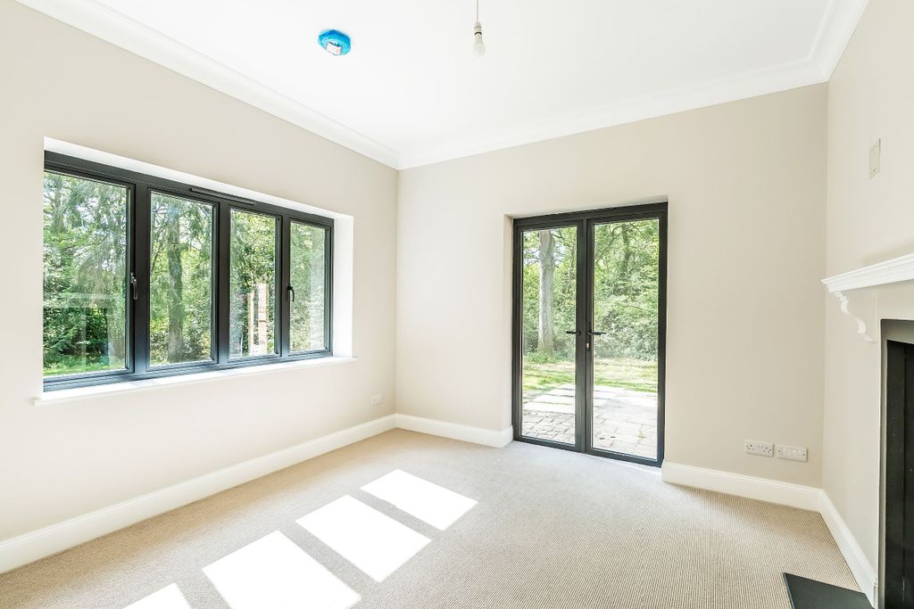Additional image 8 of 4 bed detached house to rentShovelstrode Lodge, Shovelstrode Lane, East Grinstead RH19