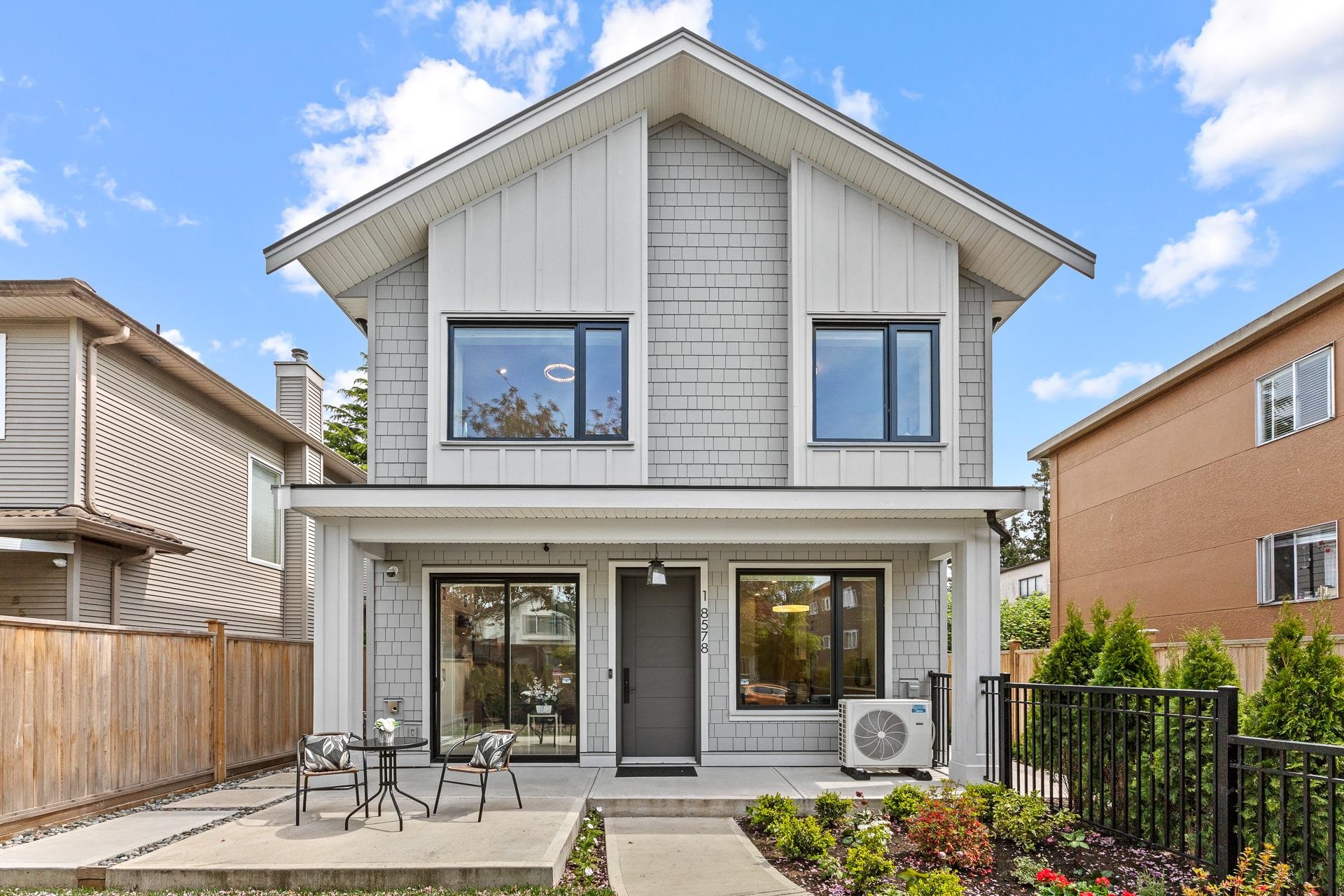 1-8578 Cartier Street, Vancouver, BC, V6P 4T8