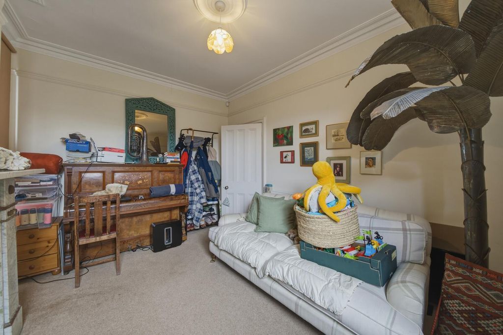 Additional image 3 of 4 bed semi-detached house for saleHighfield Road, West Bridgford, Nottingham NG2