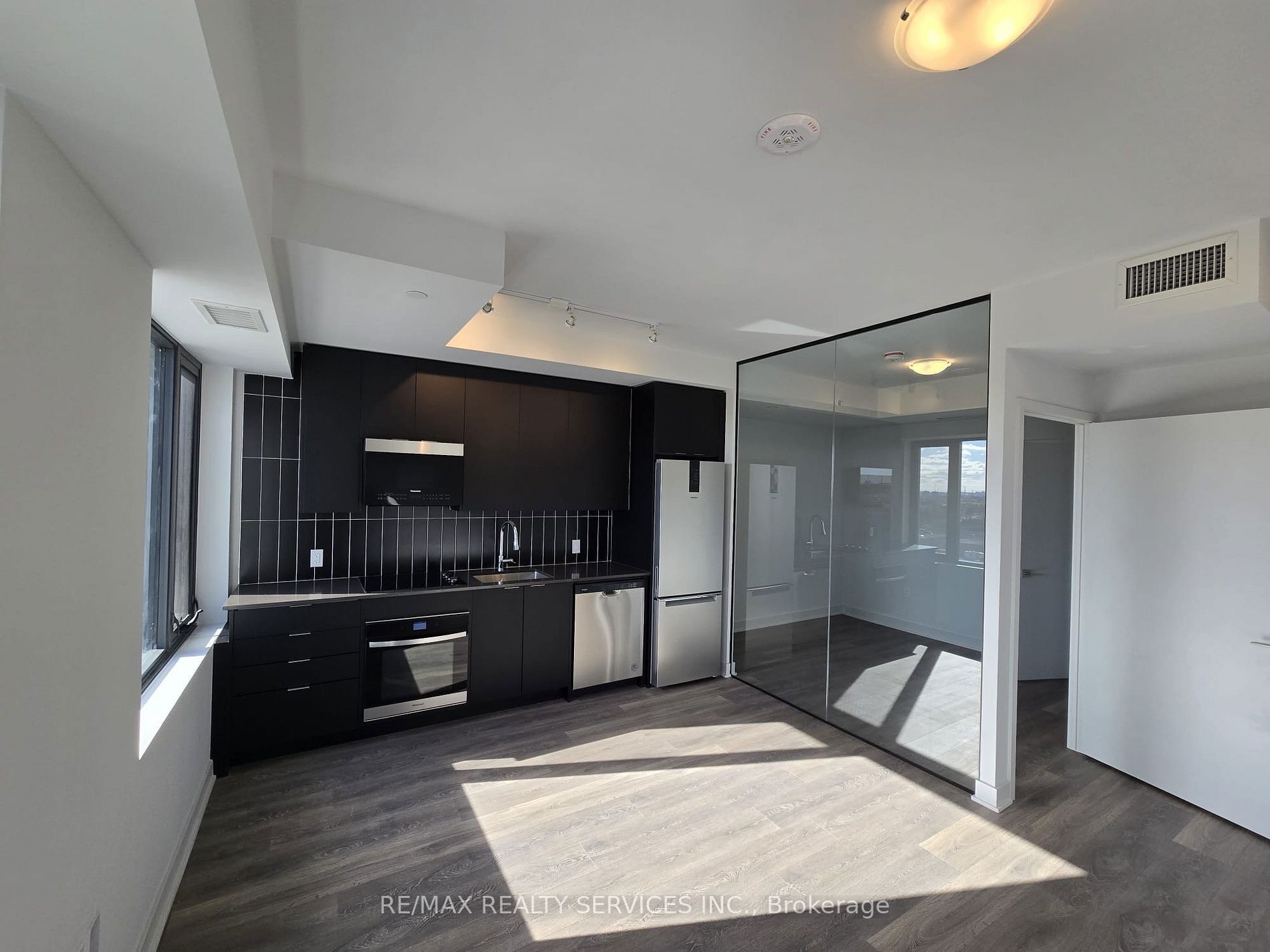 Additional image 2 of 808-2920 Highway 7 N/a, Vaughan, ON, L4K 0P4
