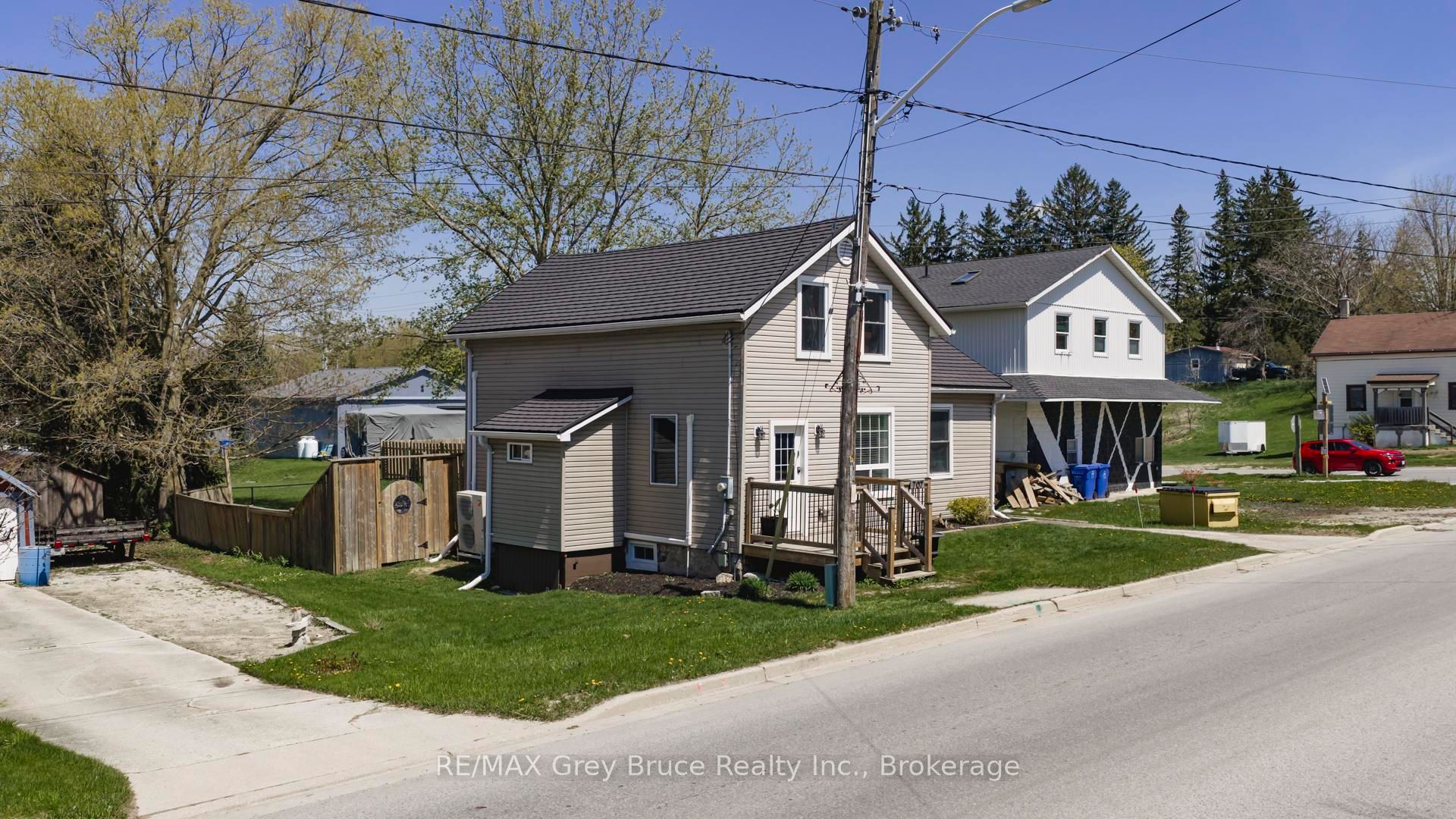 Additional image 2 of 707 Queen Street, West Grey, ON, N0G 2M0