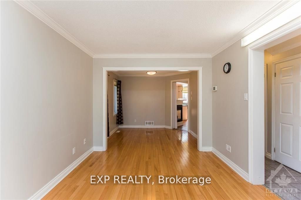Additional image 4 of 100 Hunterswood Crescent, Ottawa, ON, K1G 5V9