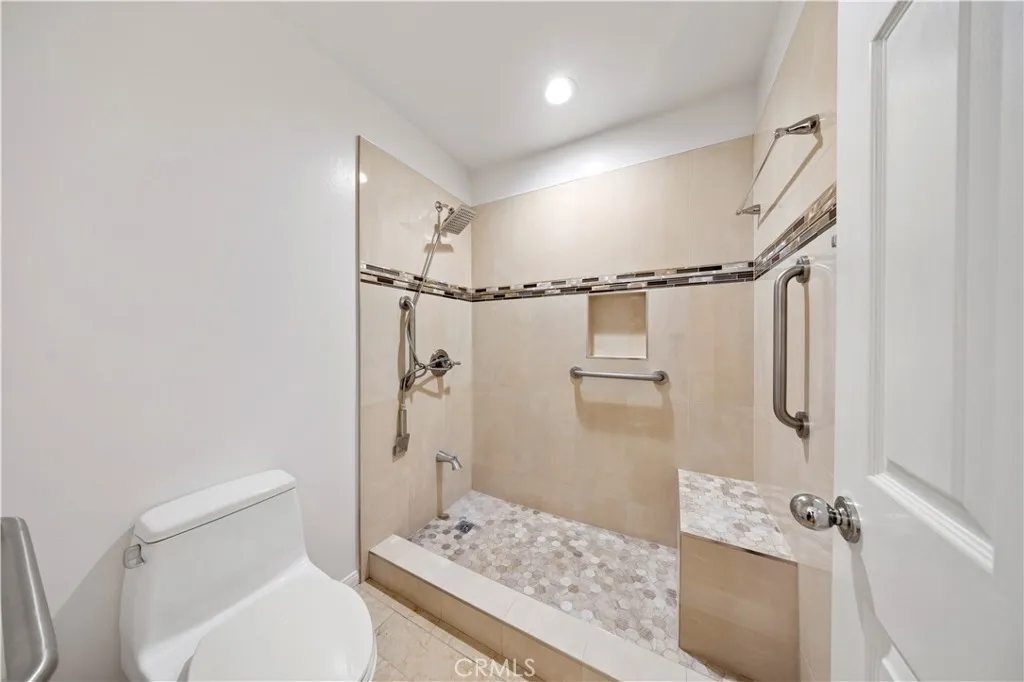 Additional image 37 of 2 Saros Unit 70, Irvine, CA 92603