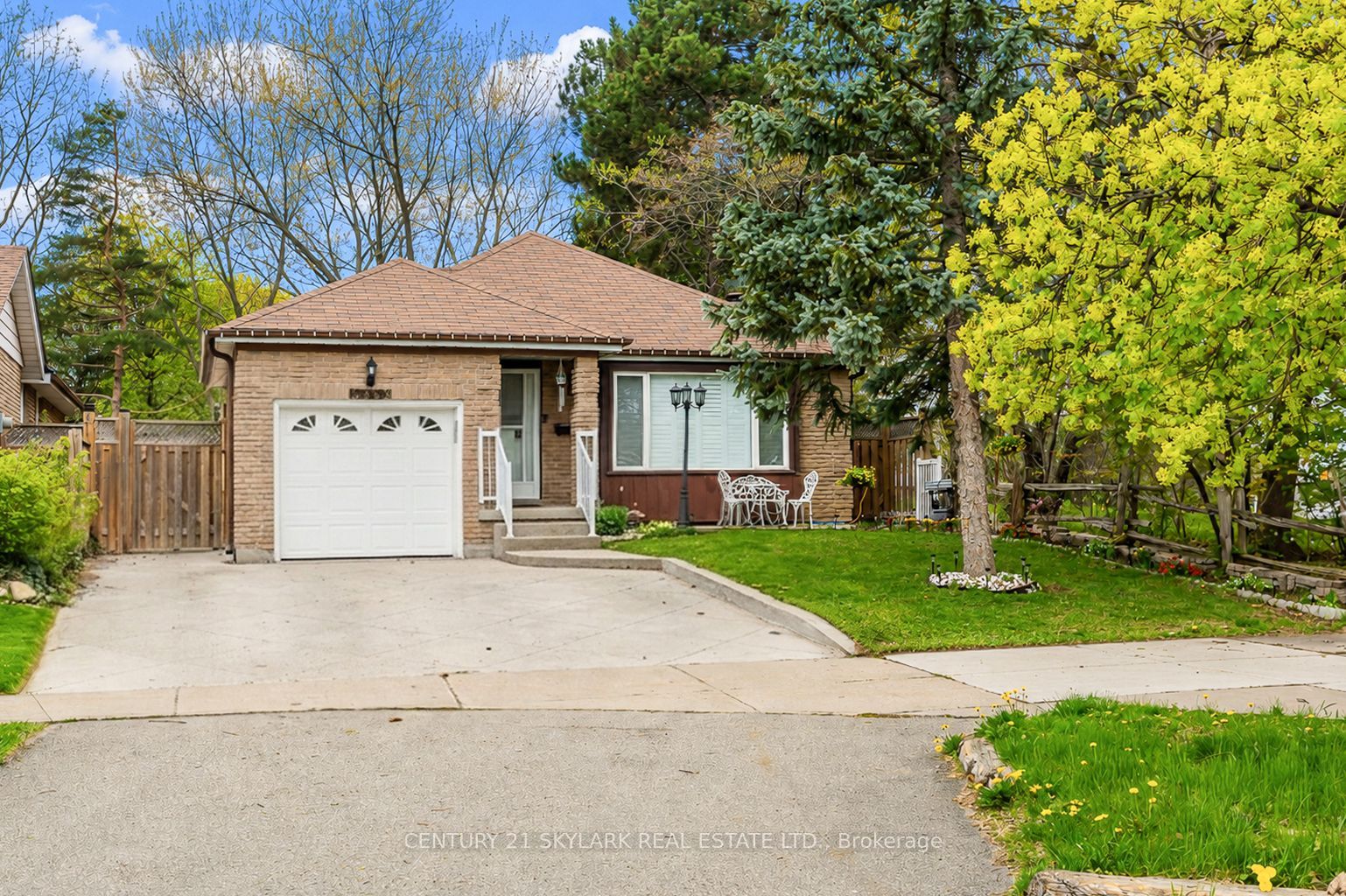 Additional image 3 of 3353 Martins Pine Crescent, Mississauga, ON, L5L 1G3