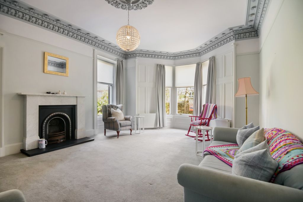 Additional image 3 of 5 bed semi-detached house to rentAlbert Drive, Glasgow G41
