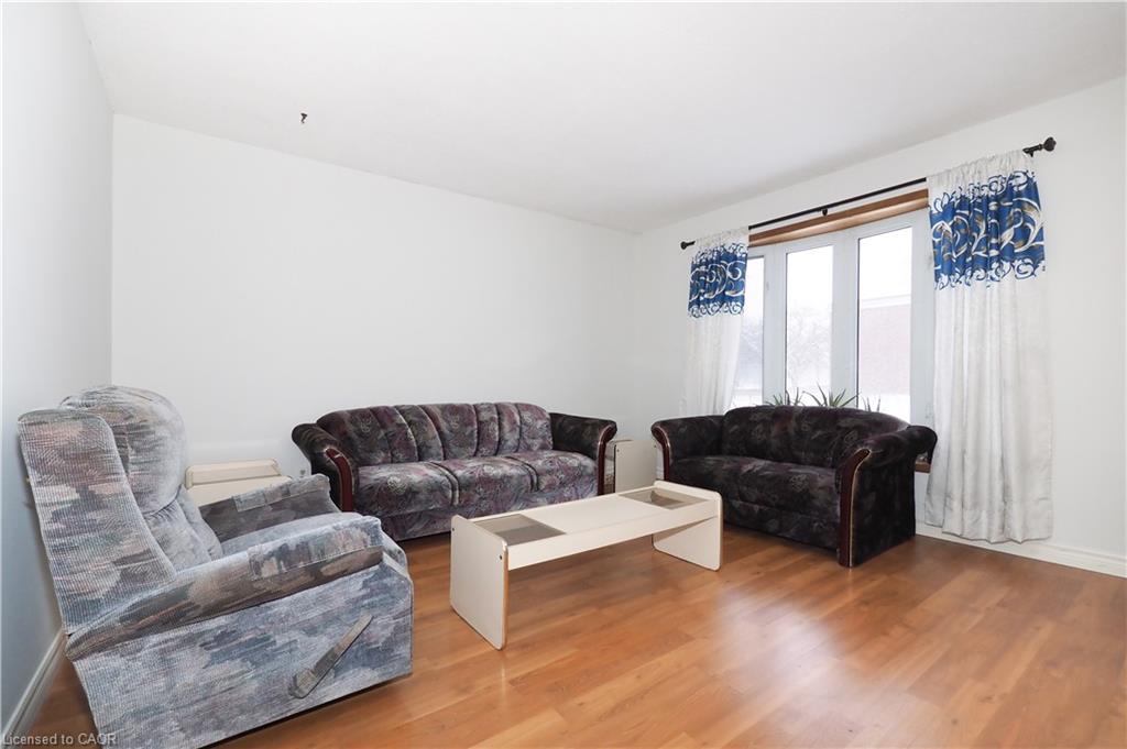 Additional image 5 of 10 Balfour Crescent, Kitchener, ON, N2C 1Z5