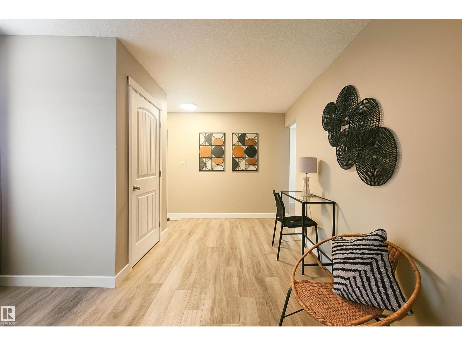 Additional image 4 of 4203 83 Street NW, Edmonton, AB, T6K1C8