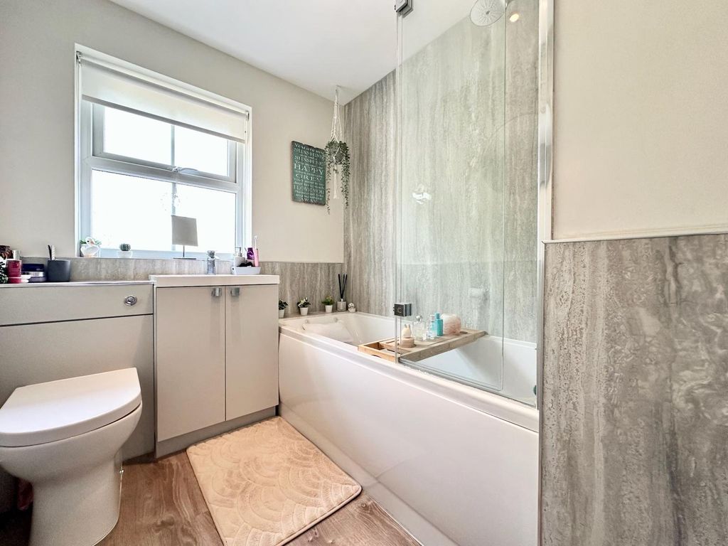Additional image 14 of 5 bed detached house to rentGeorge Lane, Walkington, Beverley, East Yorkshire HU17