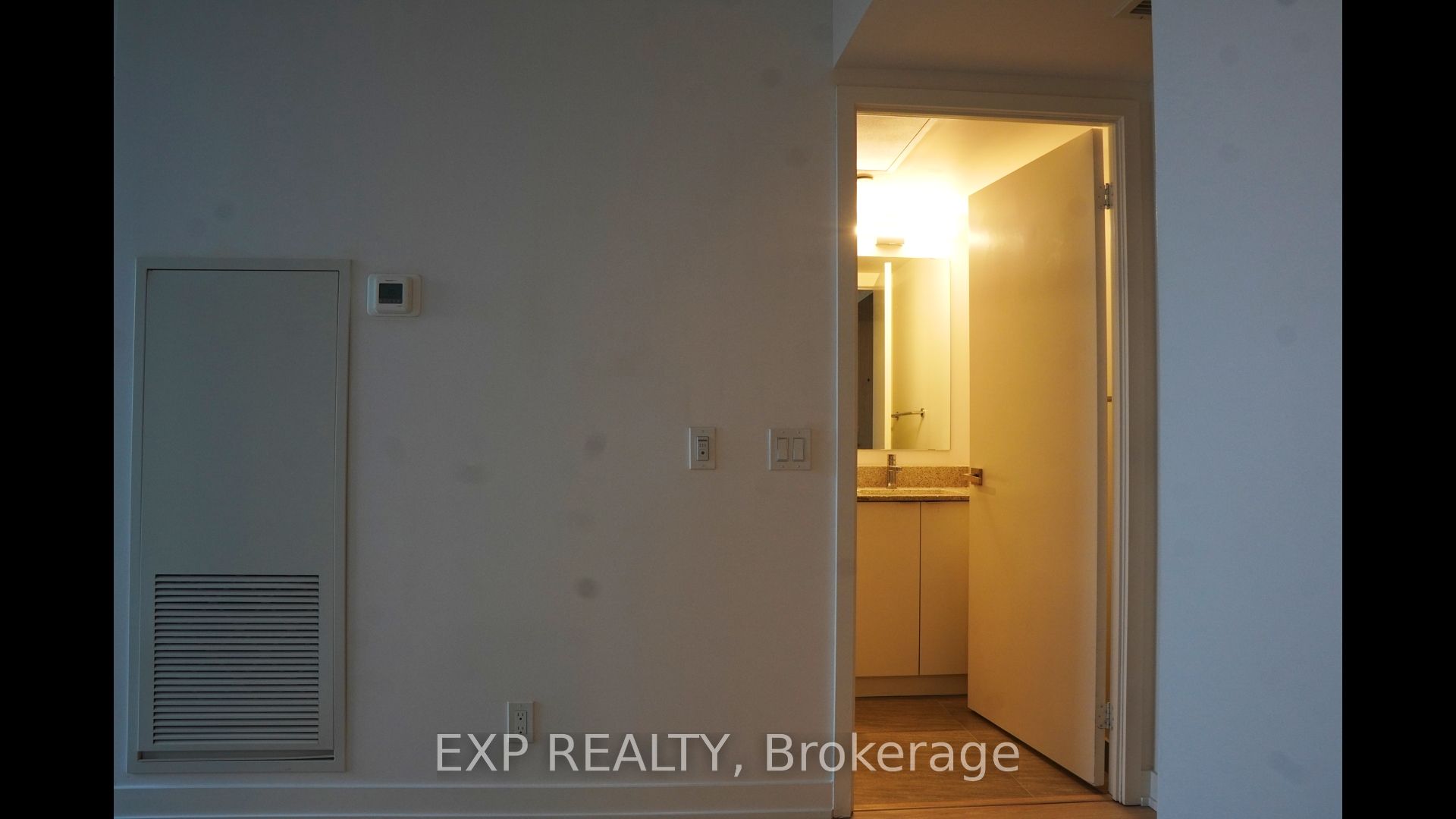 Additional image 6 of 217-30 Tretti Way, Toronto, ON, M3H 0E3