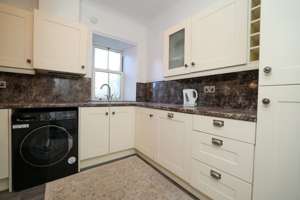 Additional image 8 of 2 bed flat for saleHigh Street, Maybole KA19