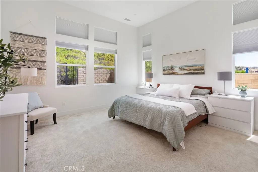 Additional image 10 of 19045 Martino Court, Saugus, CA 91350