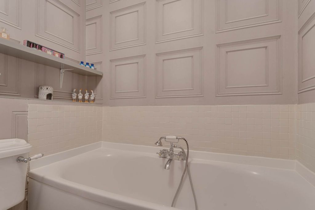 Additional image 15 of 2 bed flat for saleMarket Cross Mews, South Street, Houston PA6