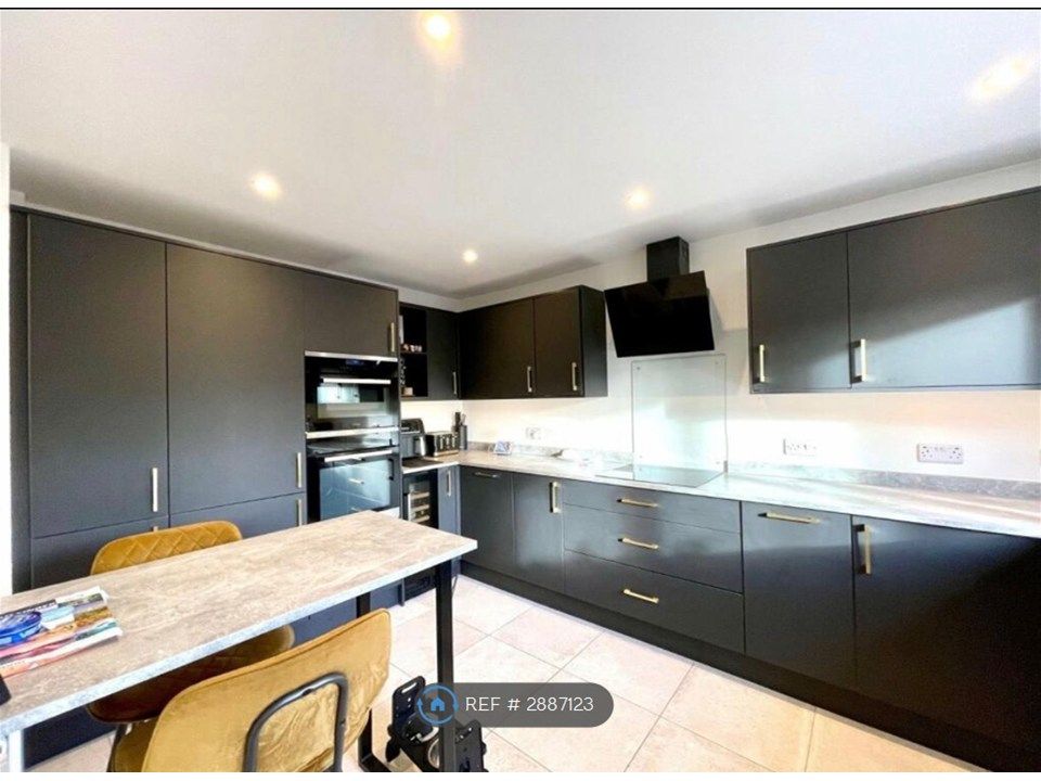 Additional image 10 of 3 bed semi-detached house to rentFokerham Road, Thatcham RG19