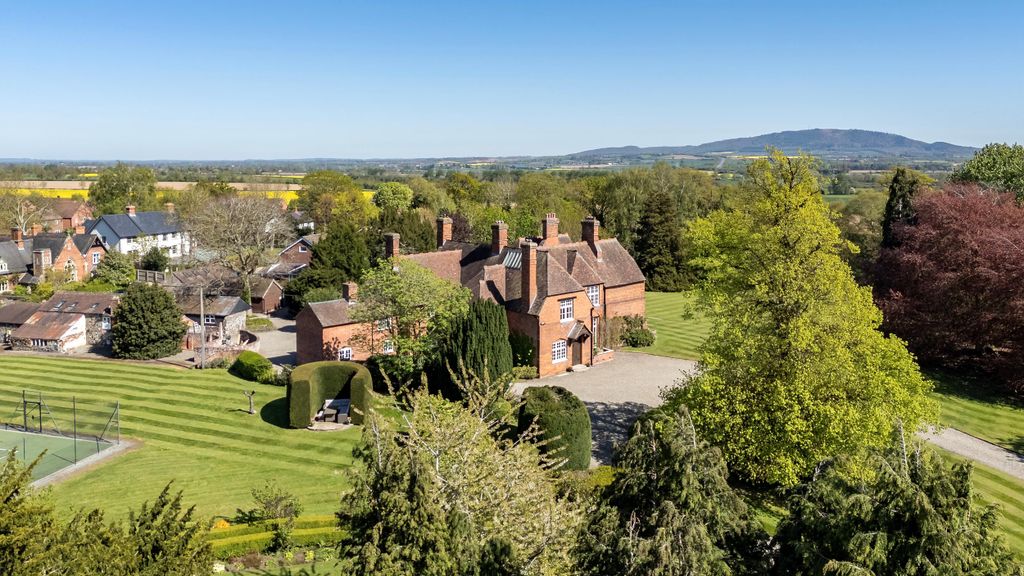 Additional image 2 of 6 bed detached house for saleUpton Magna, Shrewsbury, Shropshire SY4