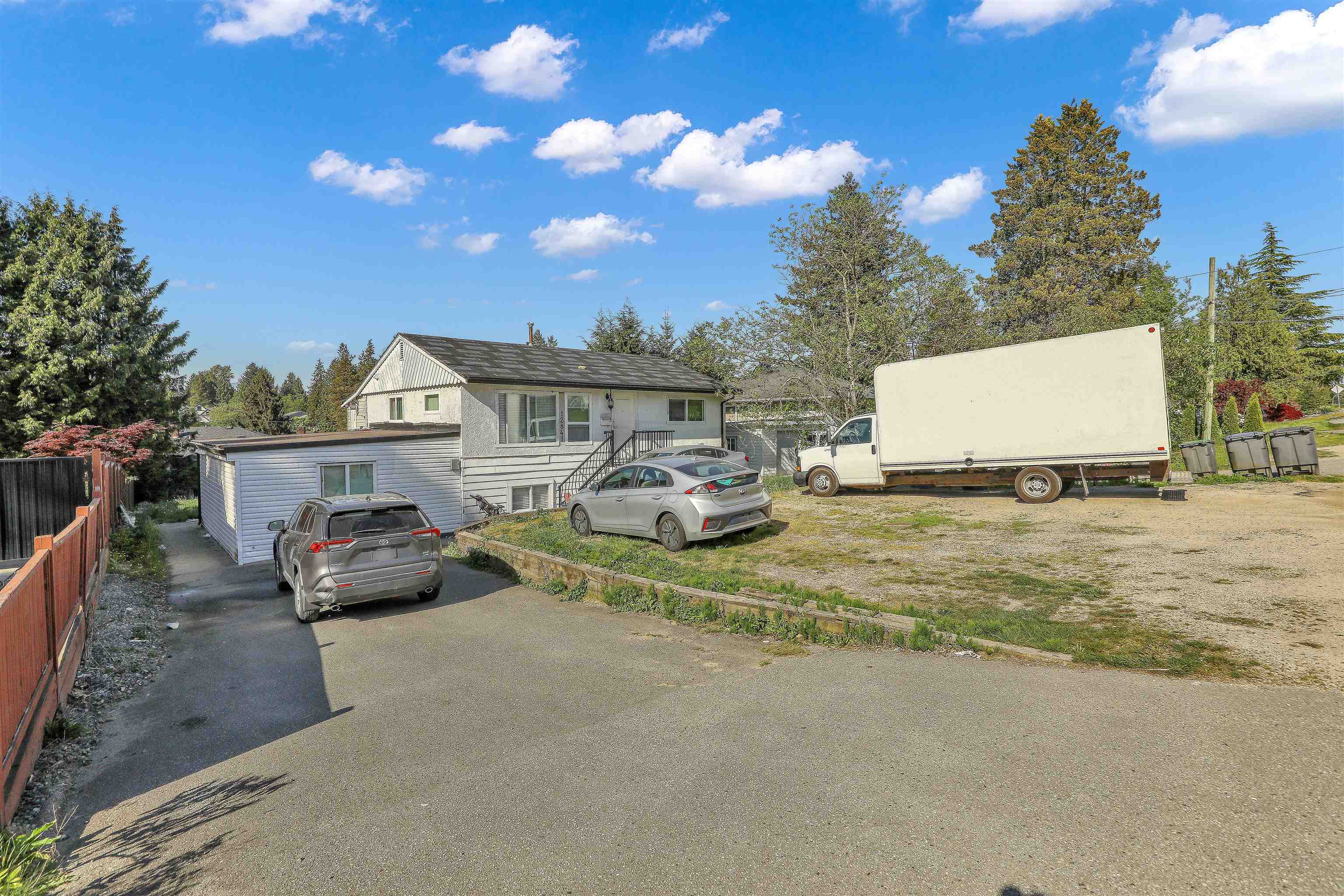 12841 98 Avenue, Surrey, BC, V3T 1B1