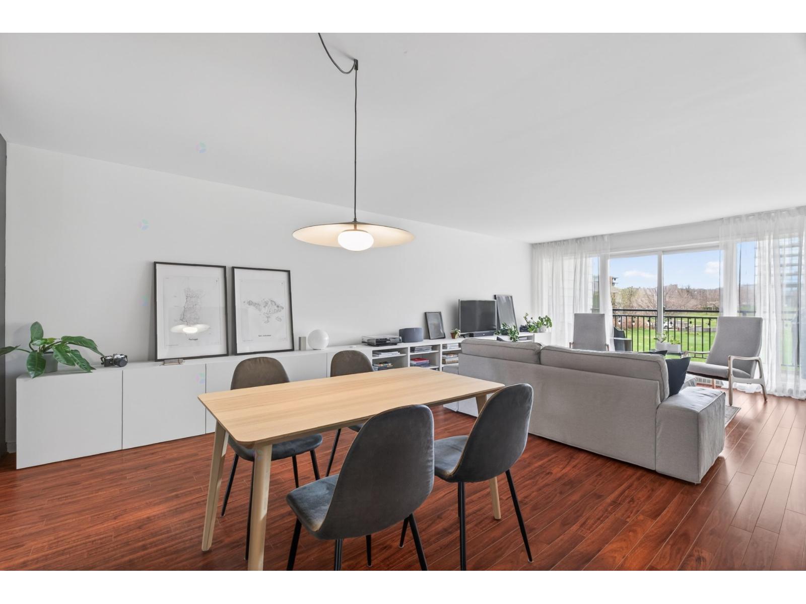 1545 Rue Monseigneur-Plessis