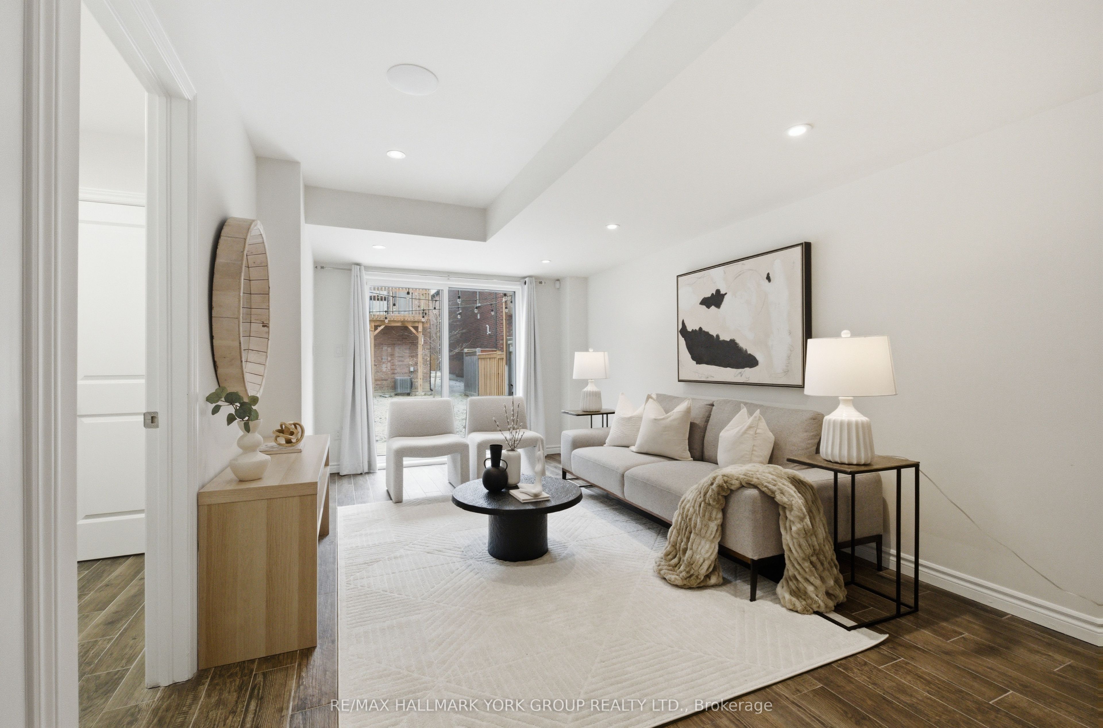 Additional image 6 of 104 Gordon Circle, Newmarket, ON, L3Y 0C9