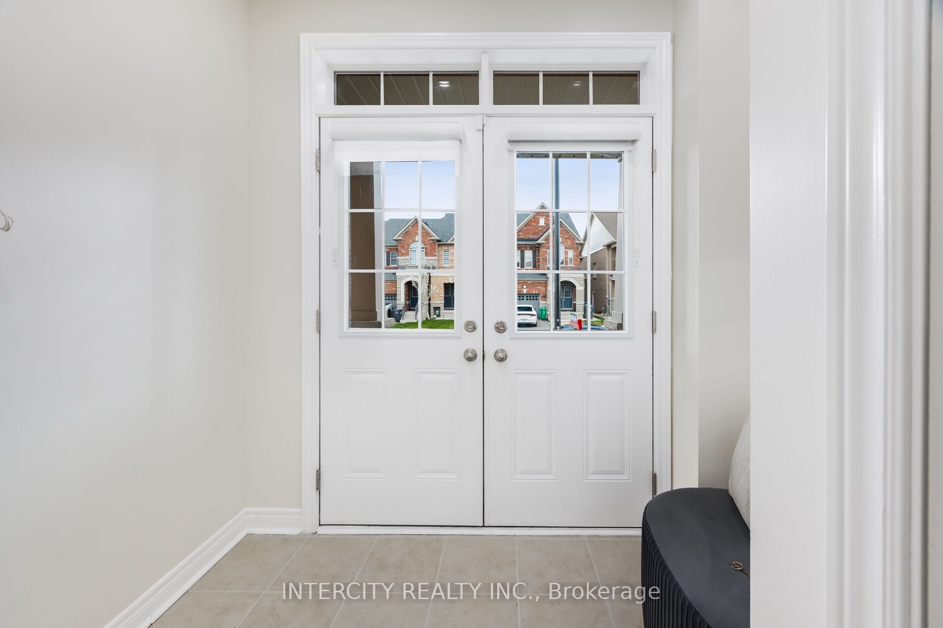 31 Matterhorn Road, Brampton, ON, L7A 5A3 photo 4
