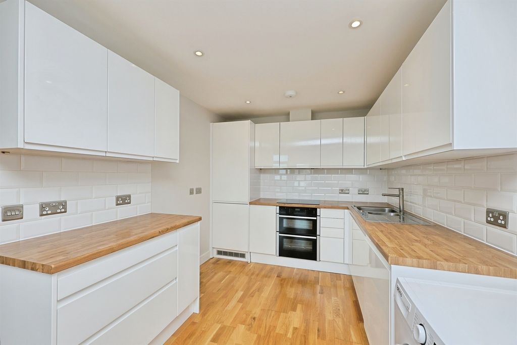 Additional image 6 of 2 bed flat to rentBer Street, Norwich NR1
