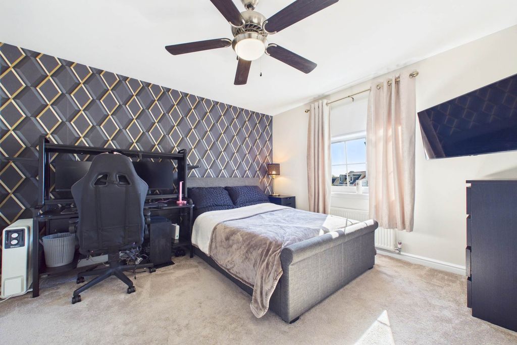Additional image 20 of 5 bed detached house for saleDarwin Avenue, Motherwell ML1