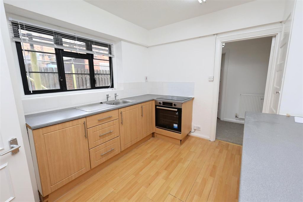 Additional image 6 of 1 bed flat to rentPembroke Road, Sevenoaks TN13