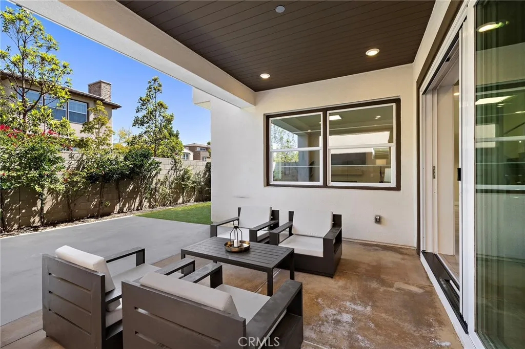 Additional image 38 of 77 Pelican Ln, Irvine, CA 92618