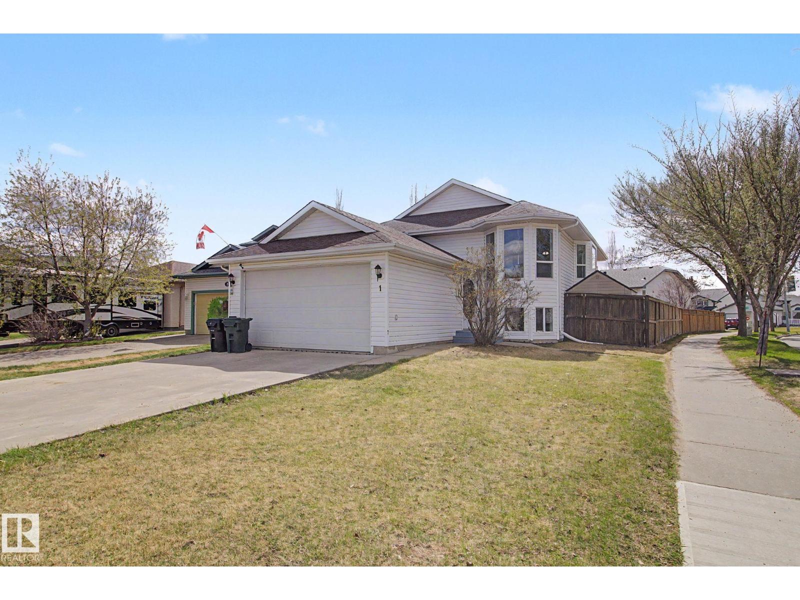 1 DEER PARK RD