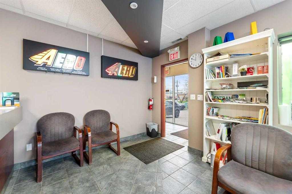 Additional image 4 of 4852 50 Avenue NE, Calgary, AB, T3J4L8