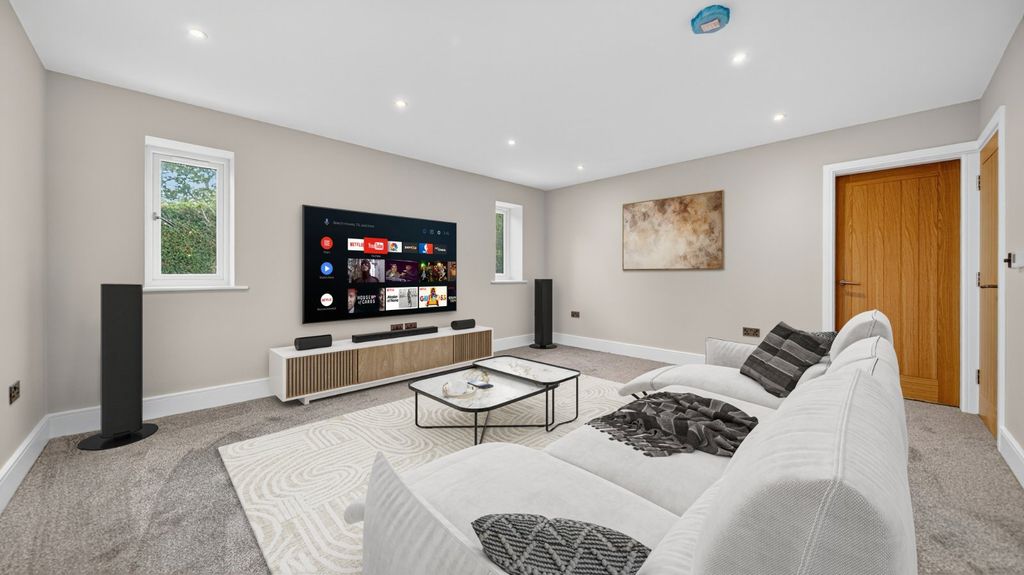 Additional image 3 of 5 bed detached house to rentLeeds Road, Bramhope, Leeds, West Yorkshire LS16