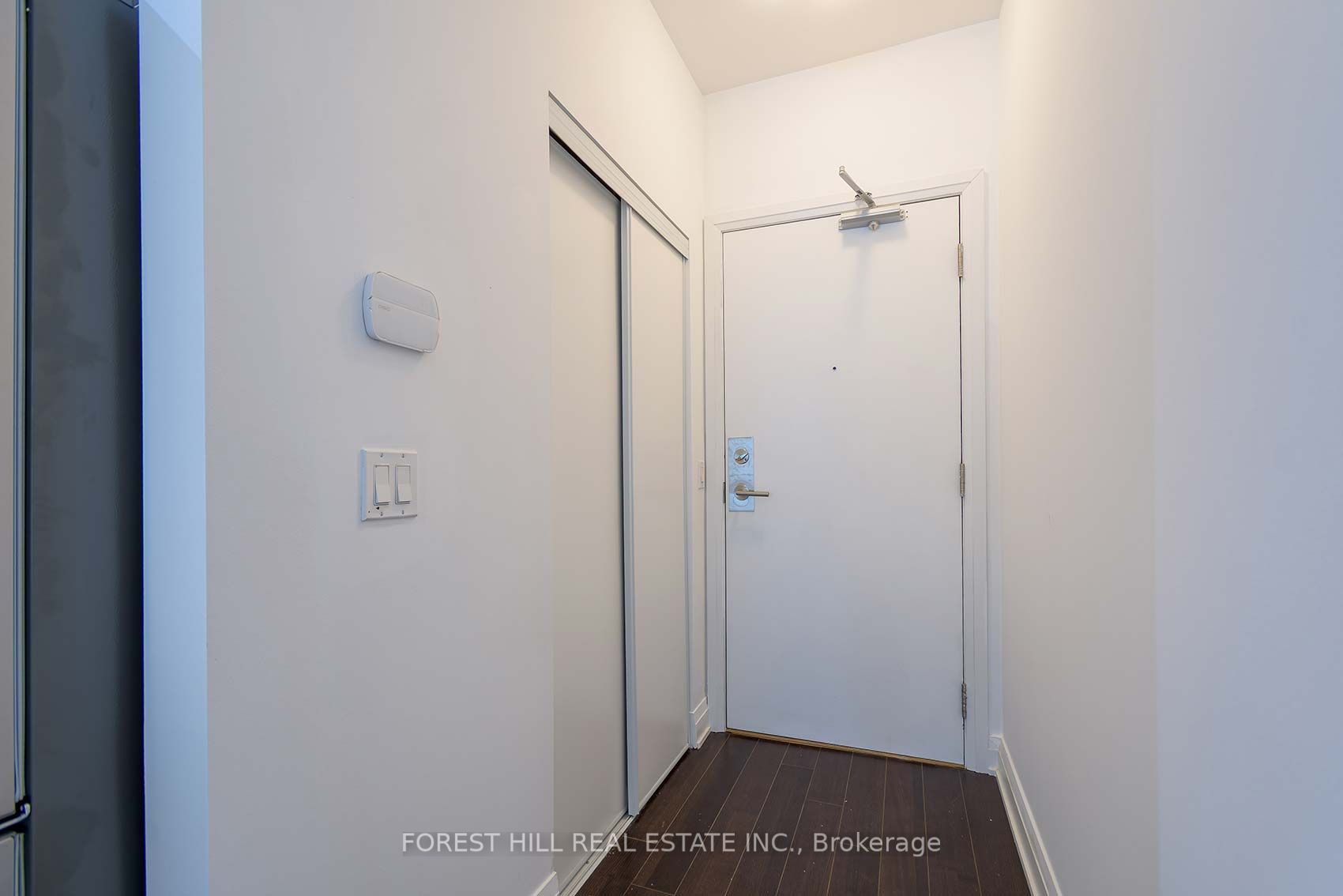 Additional image 4 of 1505-530 St Clair Avenue W, Toronto, ON, M6C 0A2