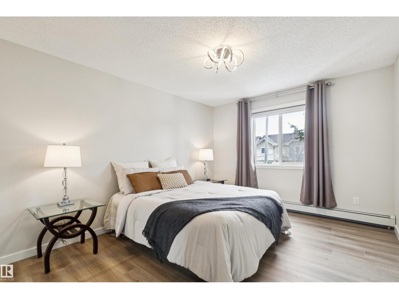 206-14808 125 Street NW, Edmonton, AB, T5X0G1