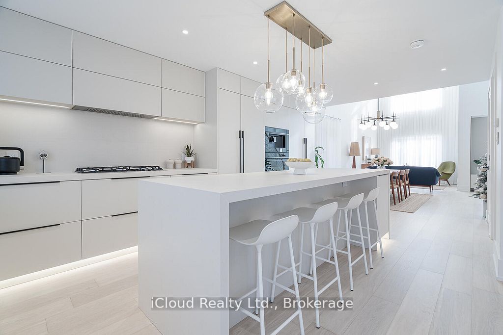 5389 Kindos Street, Burlington, ON, L7L 7M6