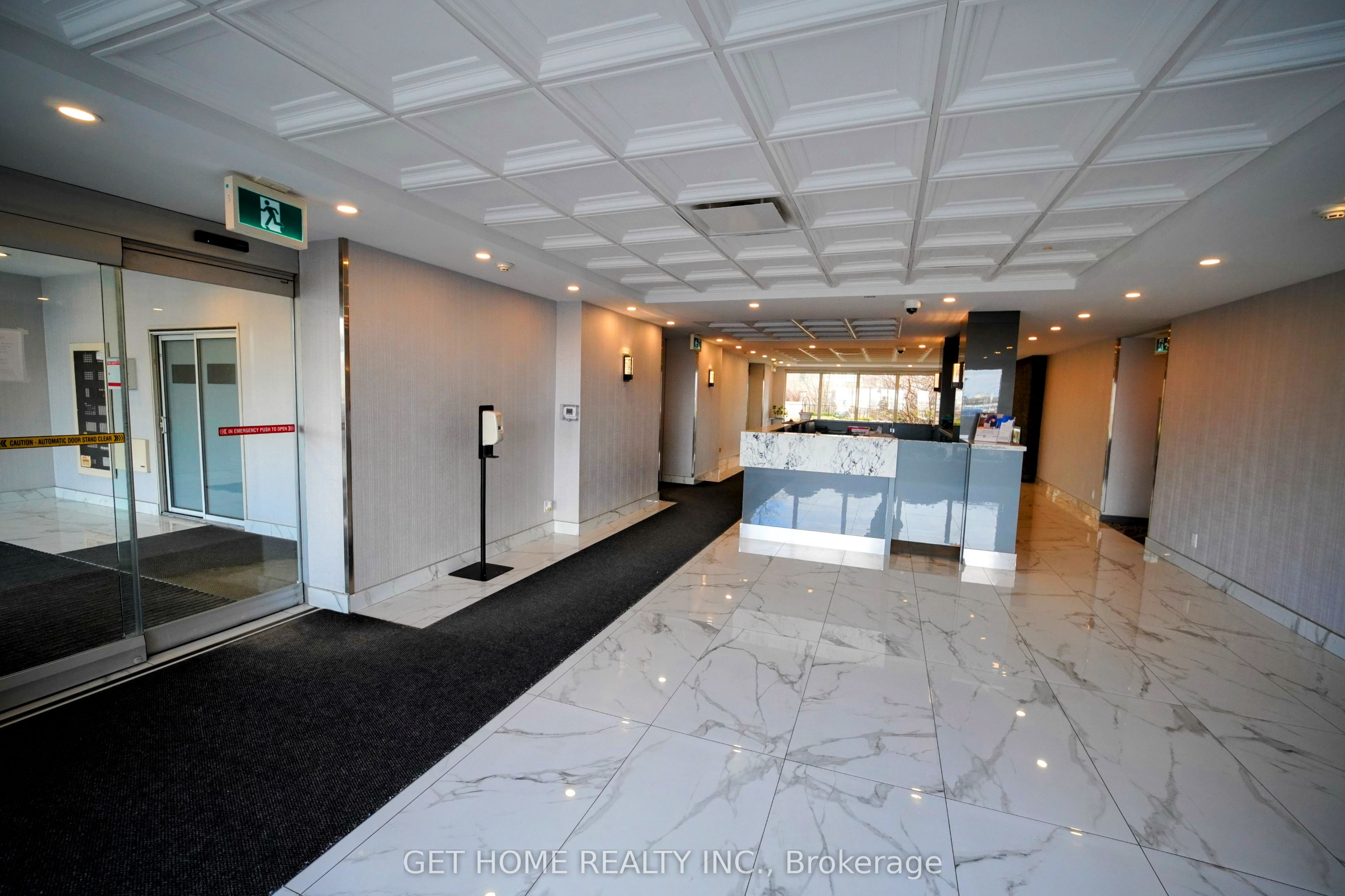 Additional image 3 of 1402-115 Hillcrest Avenue, Mississauga, ON, L5B 3Y9