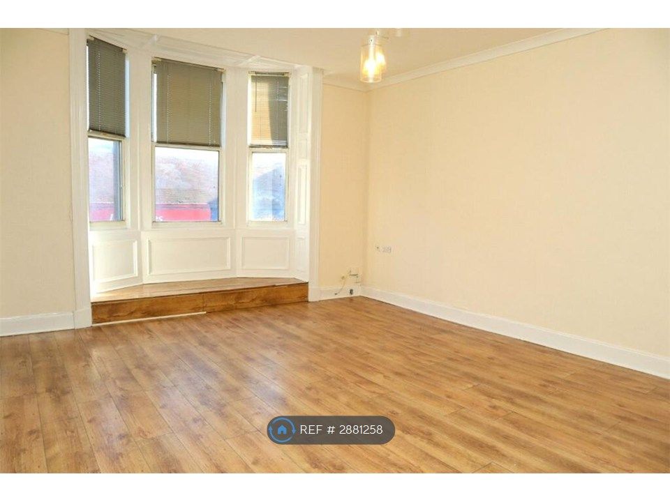 Additional image 2 of 3 bed flat to rentStewarton St, Wishaw ML2
