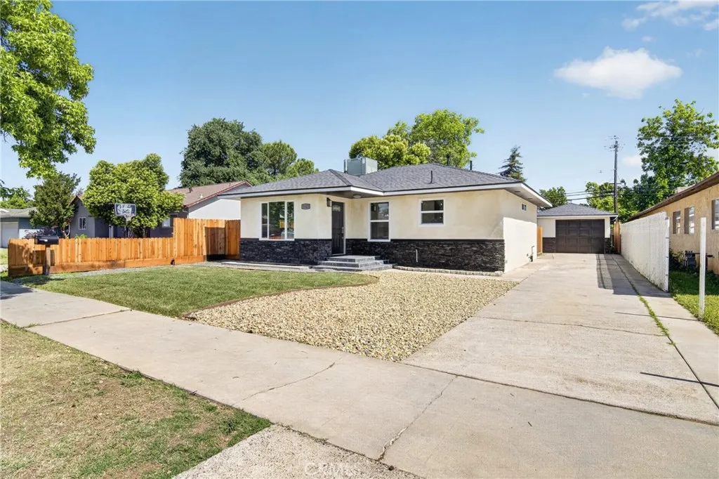 1127 W 19th St, Merced, CA 95340 photo 5