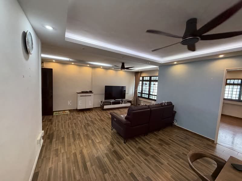 421 Canberra Road photo 2